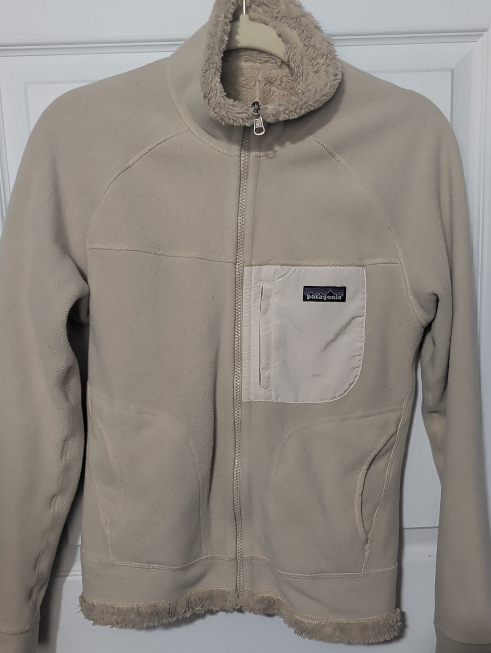 Patagonia Beige Lightweight Fleece Jacket with Chest Pocket